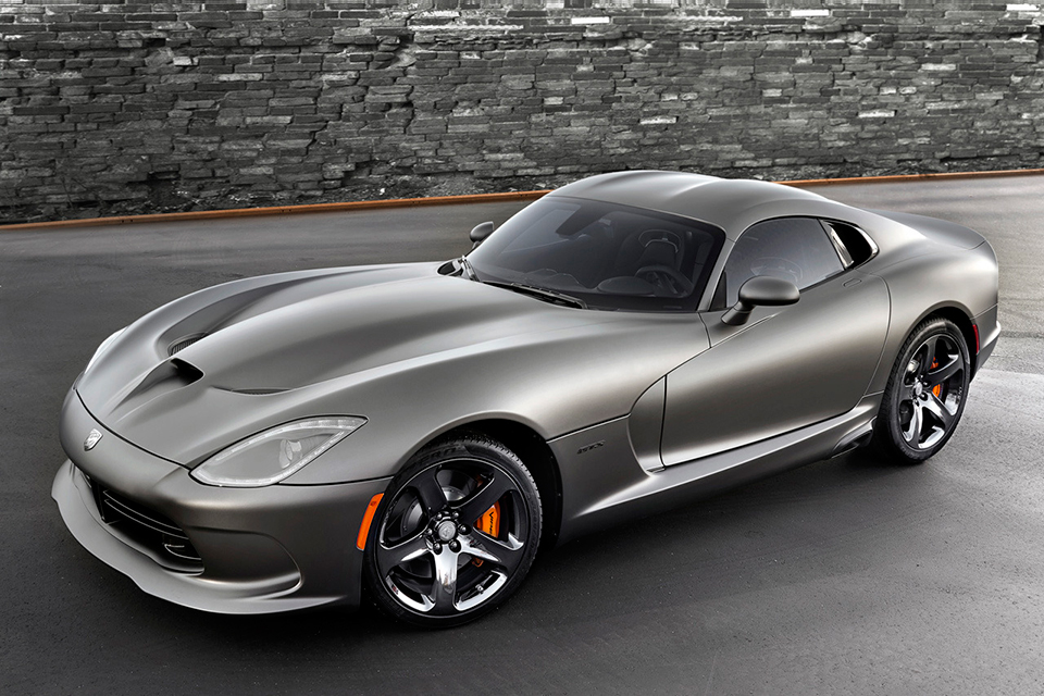 2014_srt_viper_gts_anodized_carbon_special_edition_1.jpg