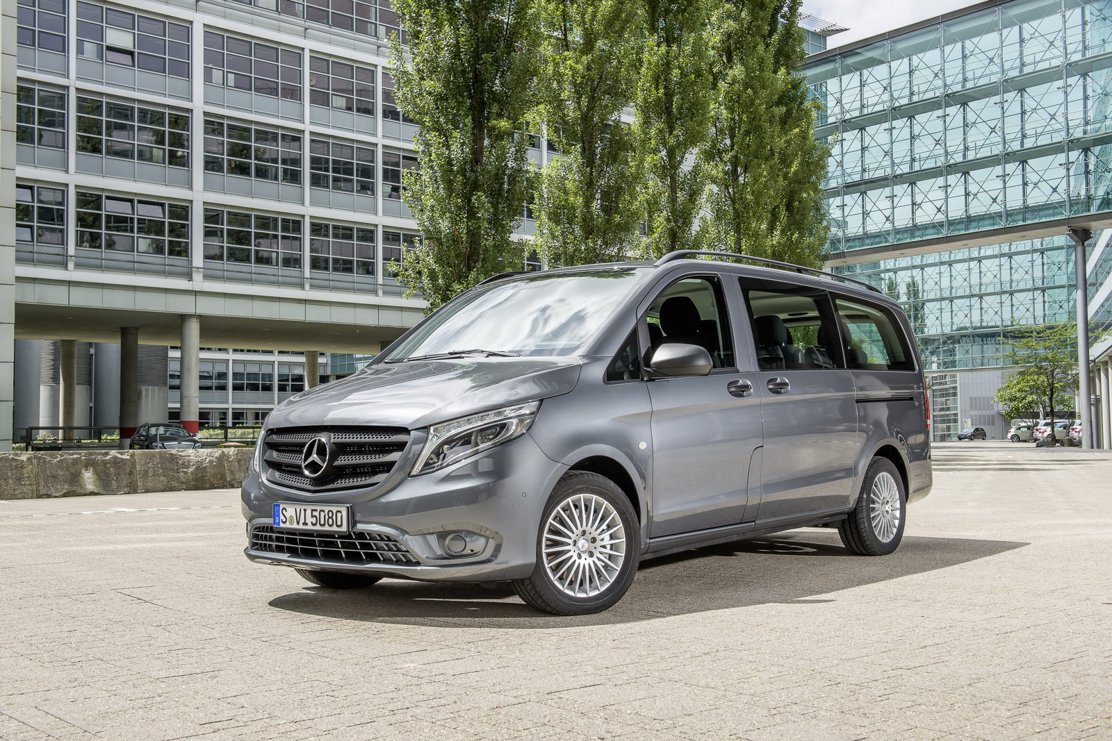 Mercedes_Benz_Vito_18.jpg