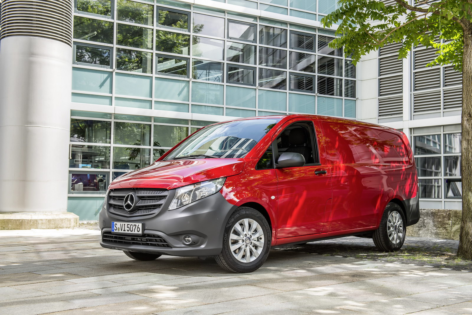 Mercedes_Benz_Vito_20.jpg