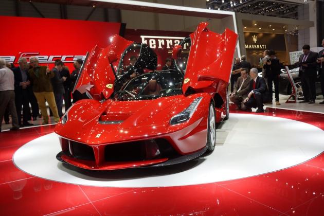Ferrari_LaFerrari_2_3_.jpg