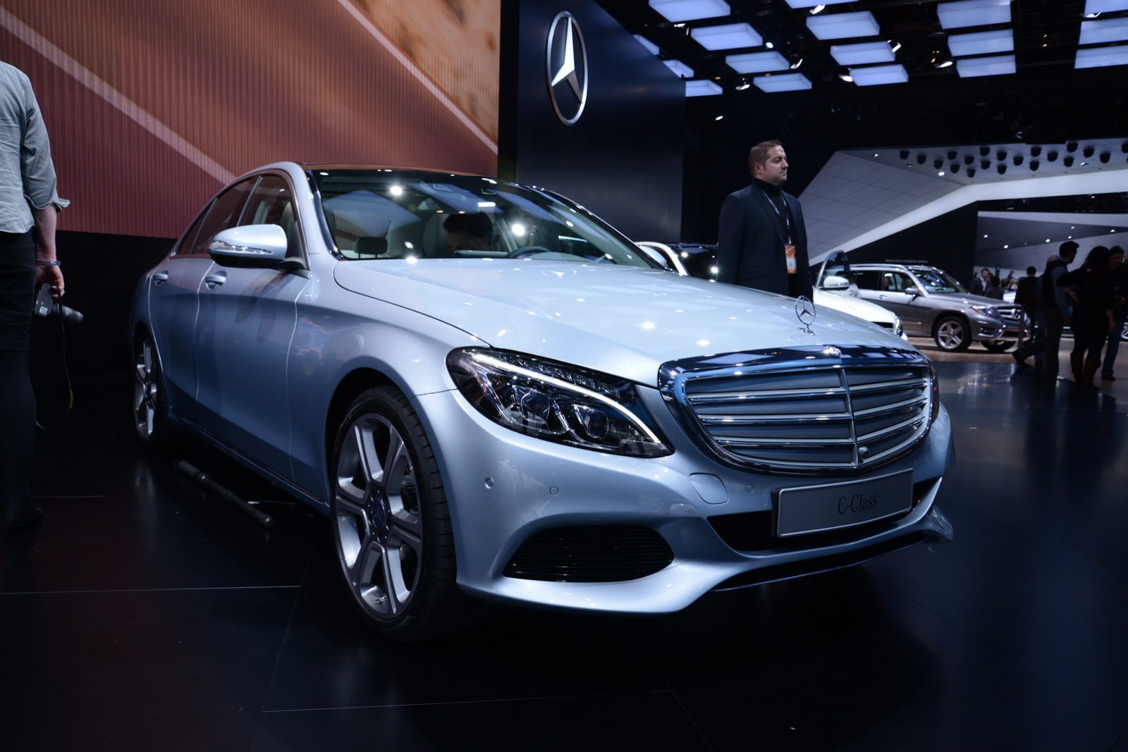 Mercedes_Benz_Class_2015_4.jpg