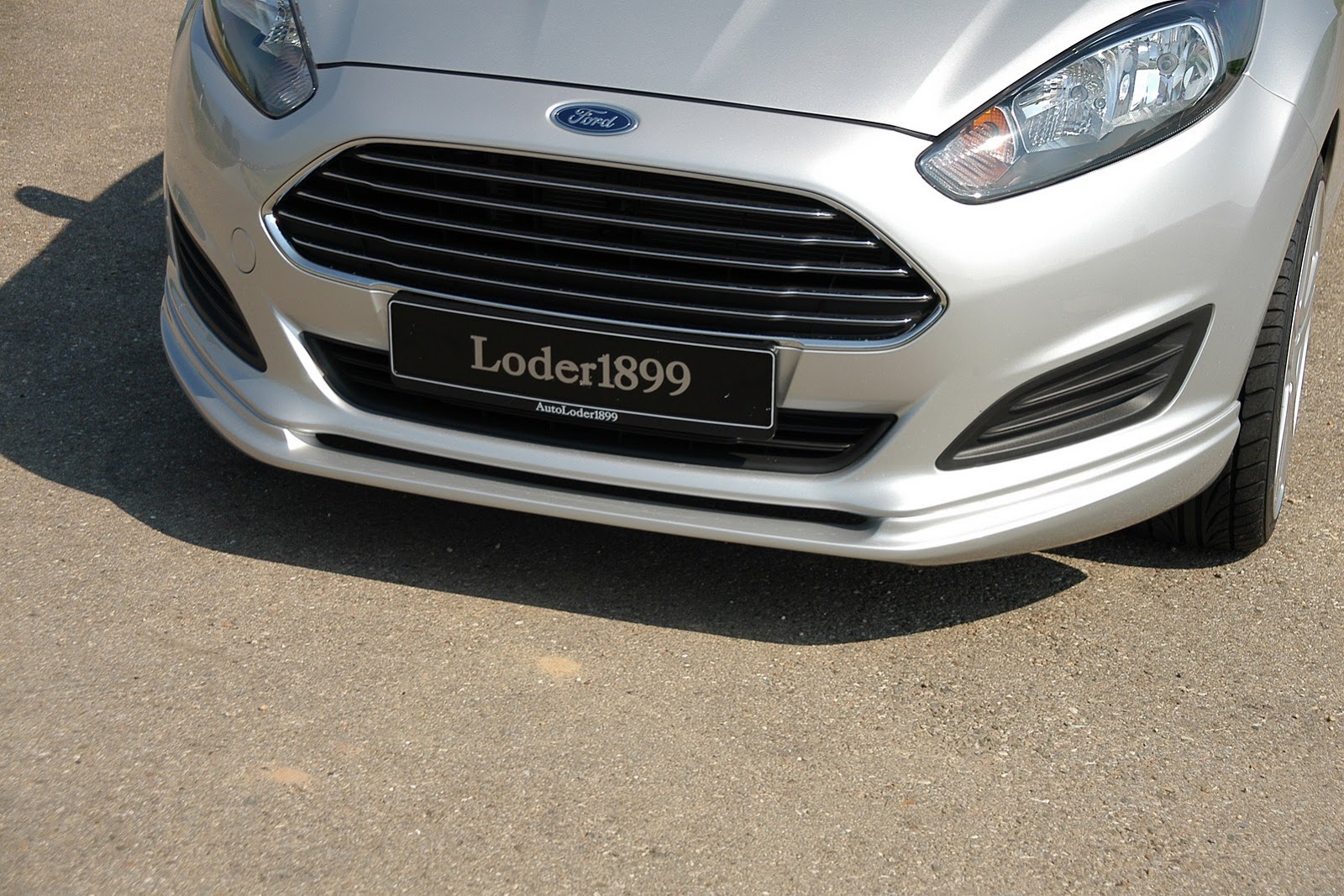 Loder1899_Ford_Fiesta_aero_kit_5_2_.jpg
