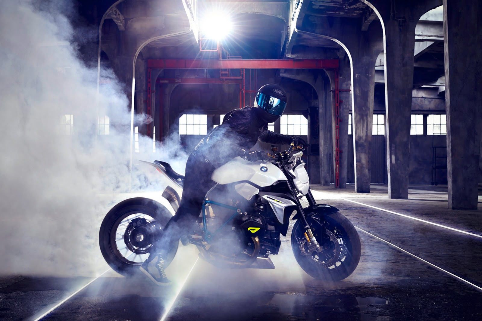 BMW_Motorrad_Concept_Roadster_11.jpg