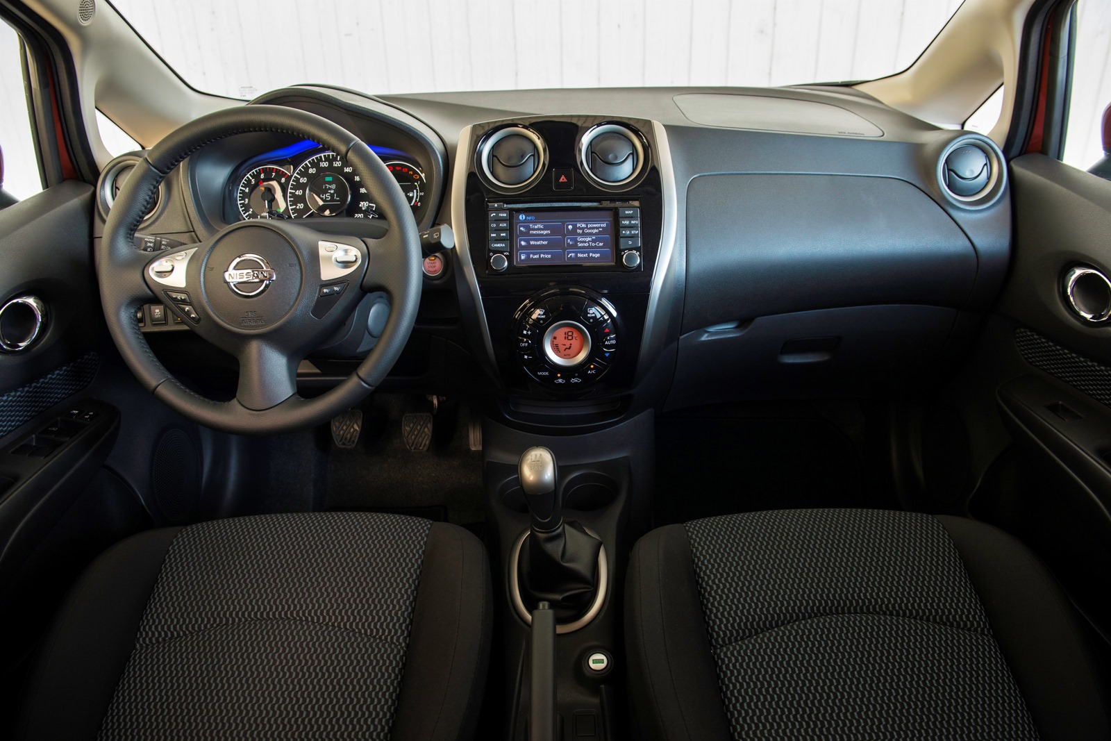 Nissan_Note_Dynamic_Styling_Pack_11_3_.jpg