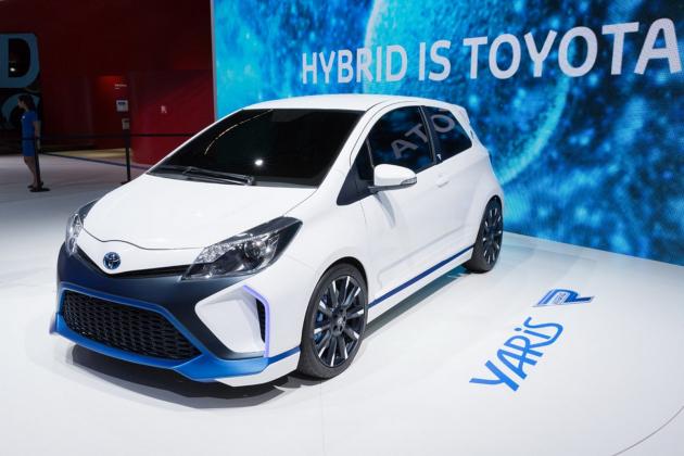 Toyota_Yaris_Hybrid_R_Frankfurt_10_2_.jpg