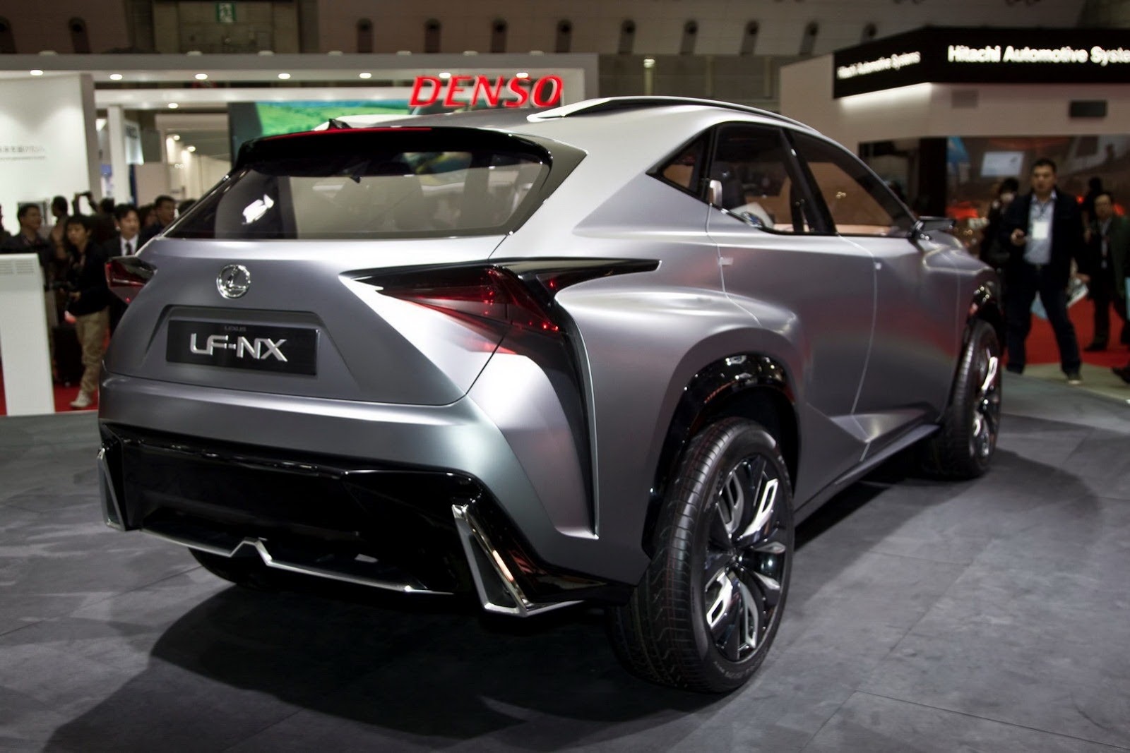 Lexus_LF_NX_Turbo_6_2_.jpg