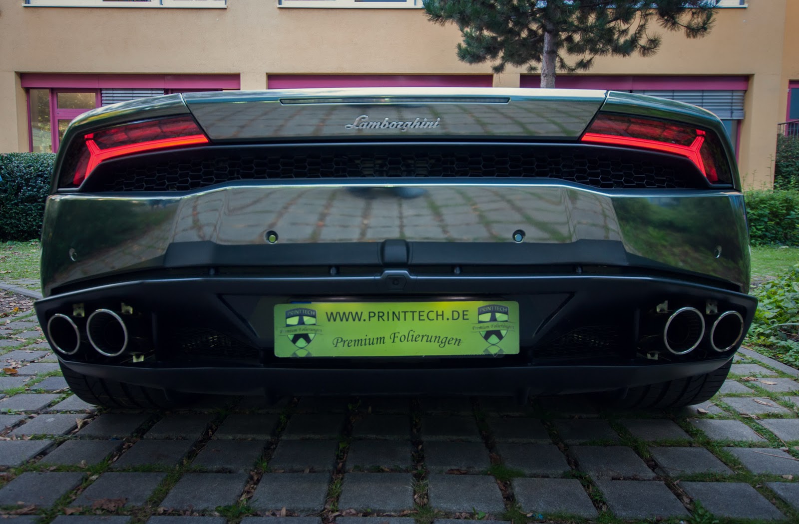 Lamborghini_Huracan_5.jpg