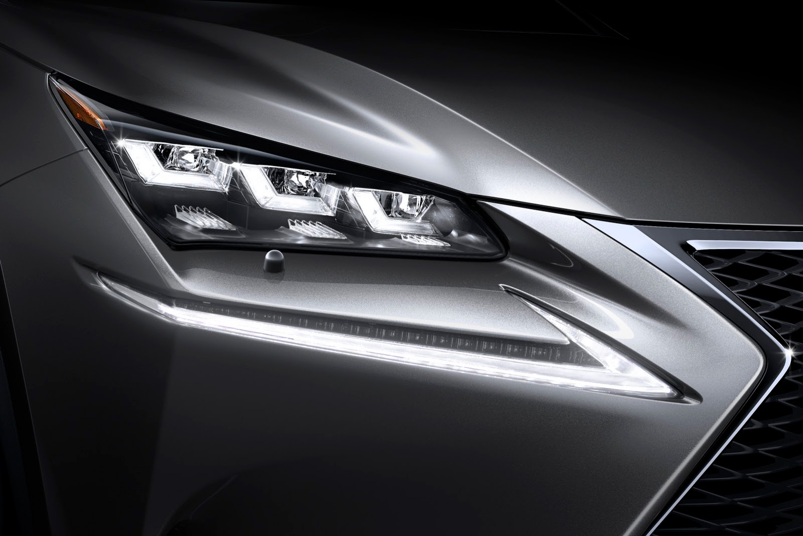 Lexus_NX_Lights_3.jpg