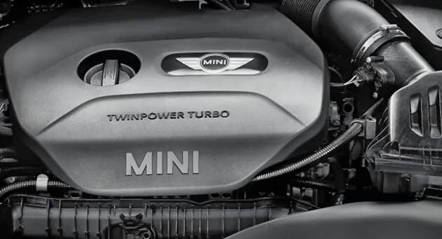 BMW_2_Liter_TwinTurbo_Engine_0.jpg