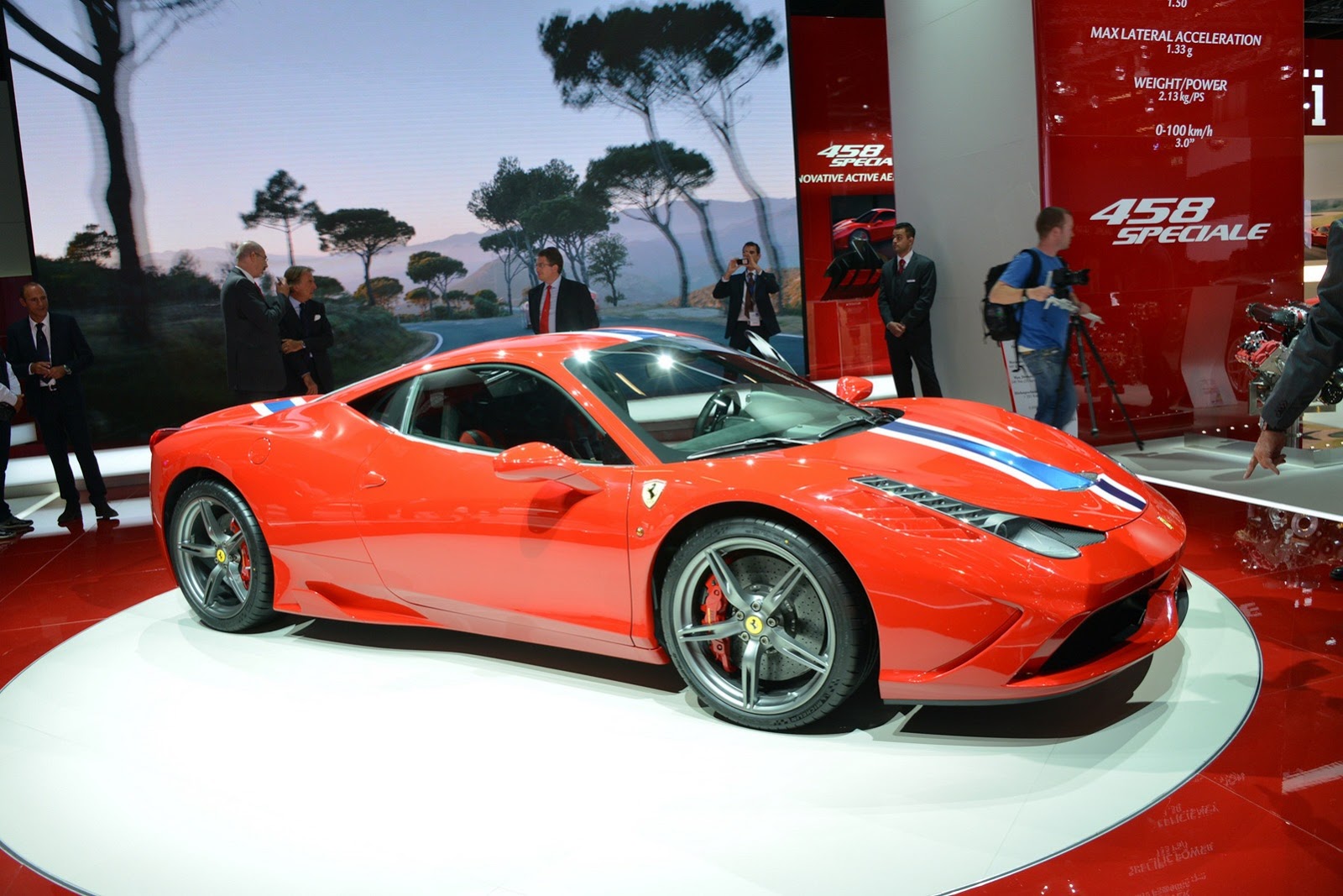 Ferrari_458_Speciale_1_2_.jpg