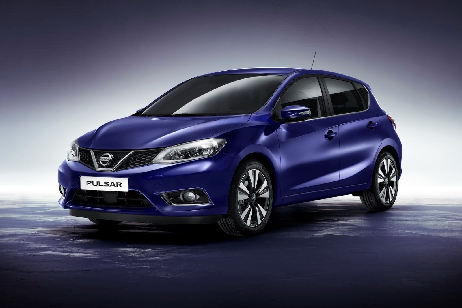 Nissan_Pulsar_1_2_.jpg