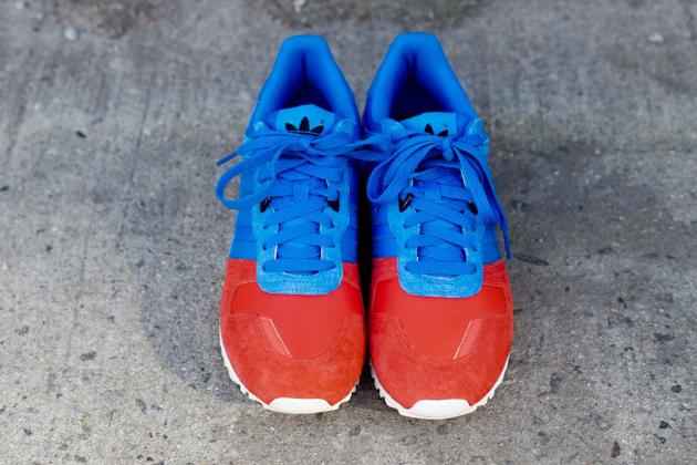 adidaszx700_blue_red_2.jpg