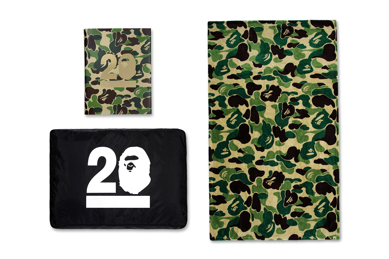 the_story_of_a_bathing_ape_20th_anniversary_limited_edition_book_1.jpg