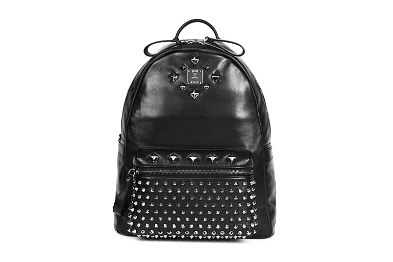 mcm_medium_studded_stark_backpack_1.jpg