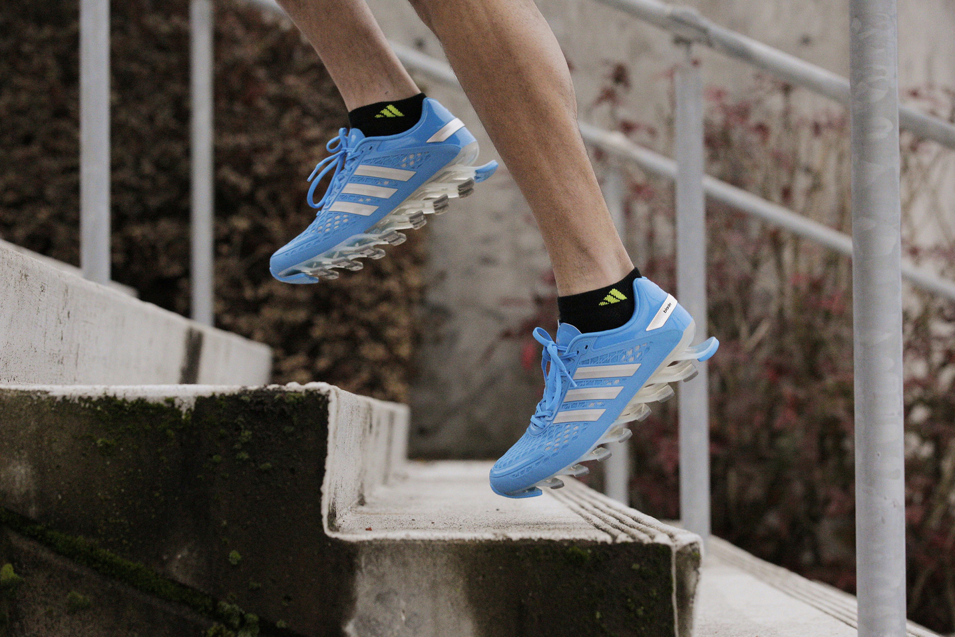 adidas_springblade_razor_01_1920x1280.jpg