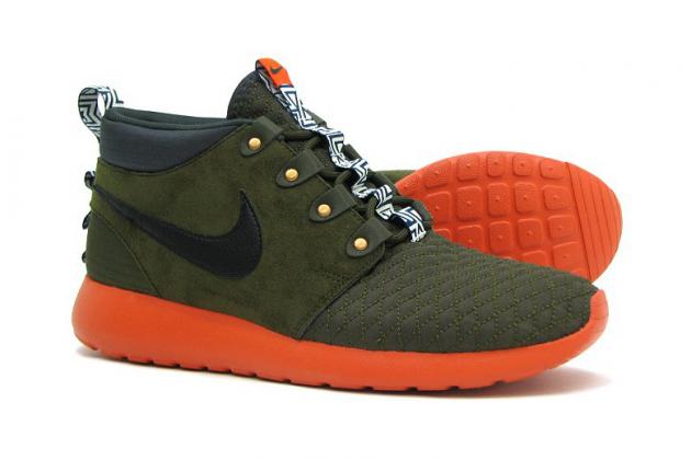 nike_roshe_run_sneakerboot_dark_loden_1.jpg