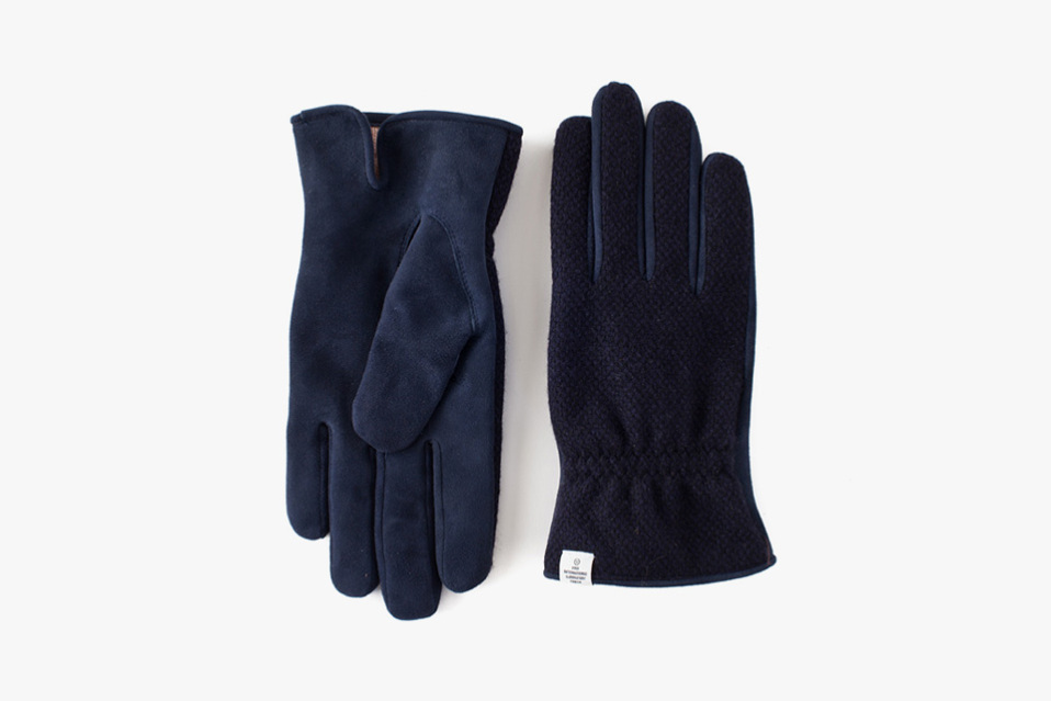 visvim_cashmere_gloves_4_958x640.jpg