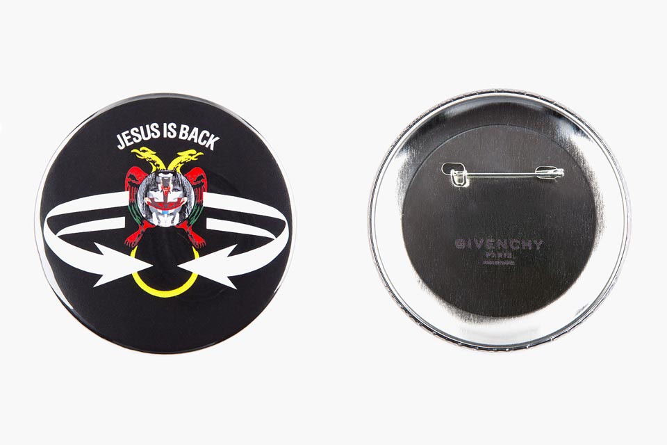 givenchy_jesus_is_back_badge_01.jpg