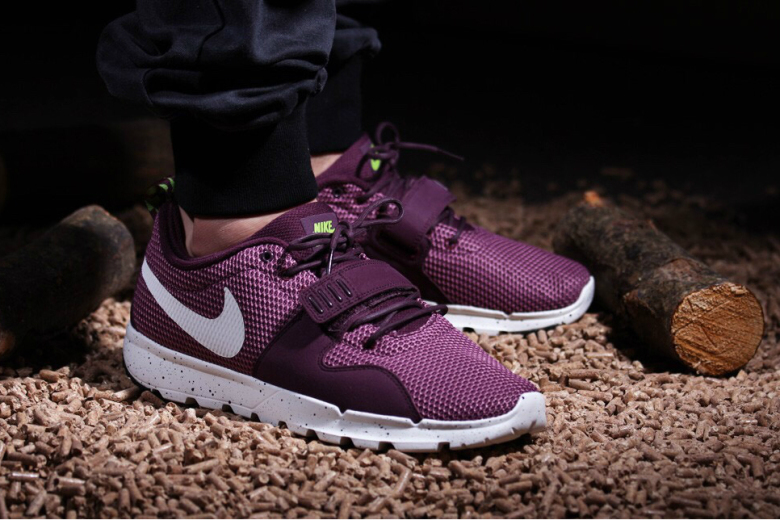 nike_sb_trainerendor_merlot_1.jpg