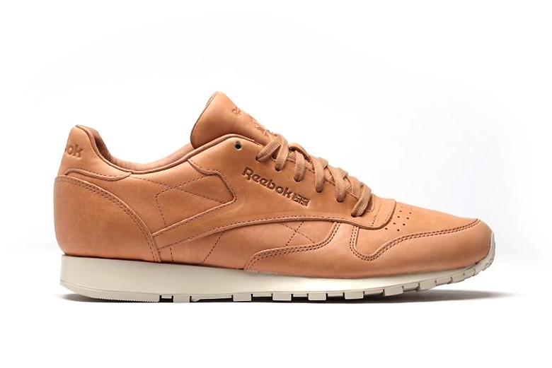 reebok_classic_leather_lux_horween_natural_moon_white_01.jpg