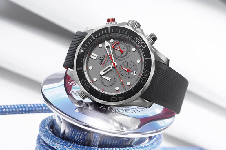 omega_unveils_seamaster_diver_300m_etnz_for_the_35th_americas_cup_01.jpg
