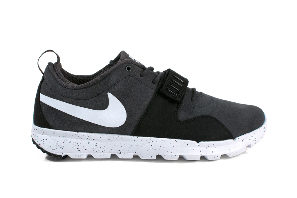 nike_sb_trainerendor_anthracite_1.jpg