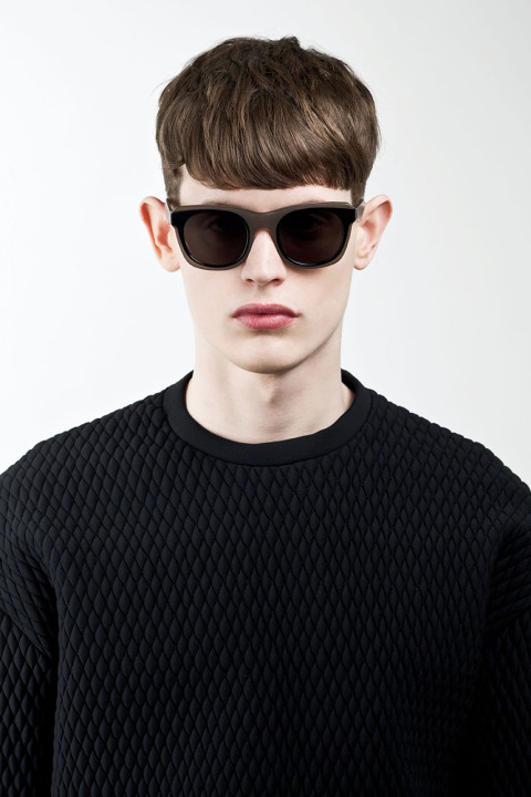 neil_barrett_2014_fallwinter_sunglasses_2.jpg