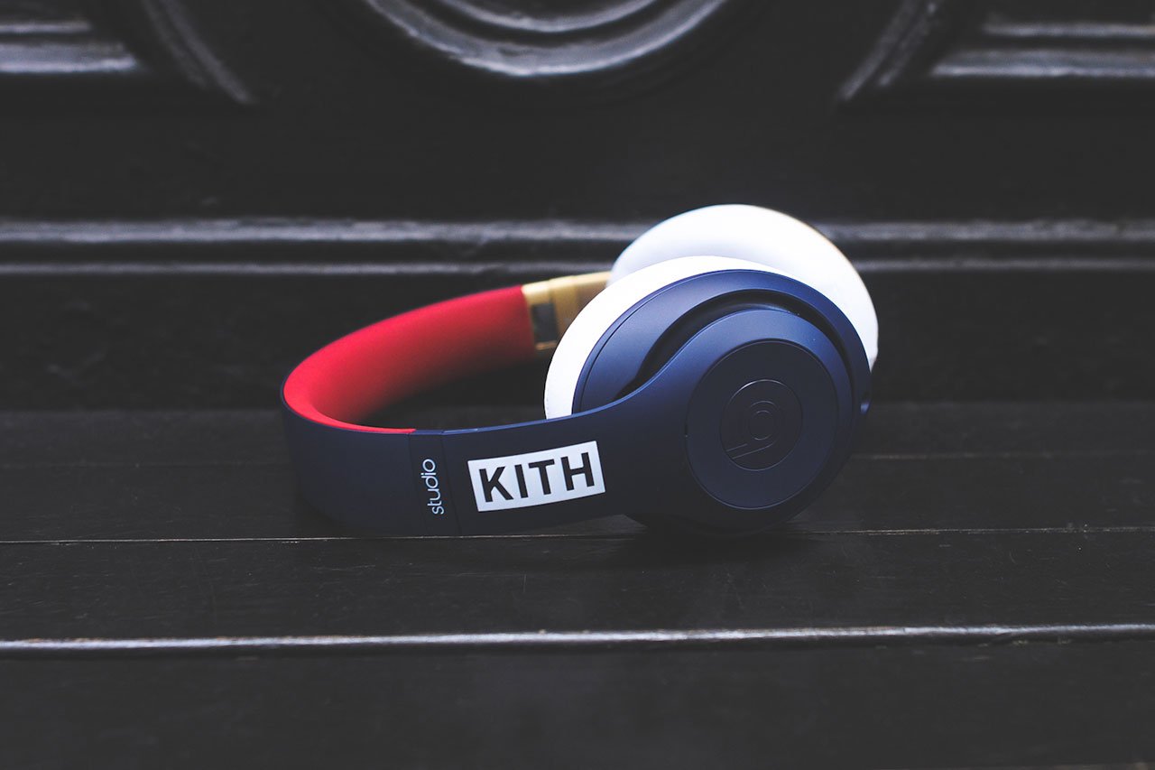kith_x_beats_by_dre_studio_headphones_pill_2_0_speaker_2.jpg