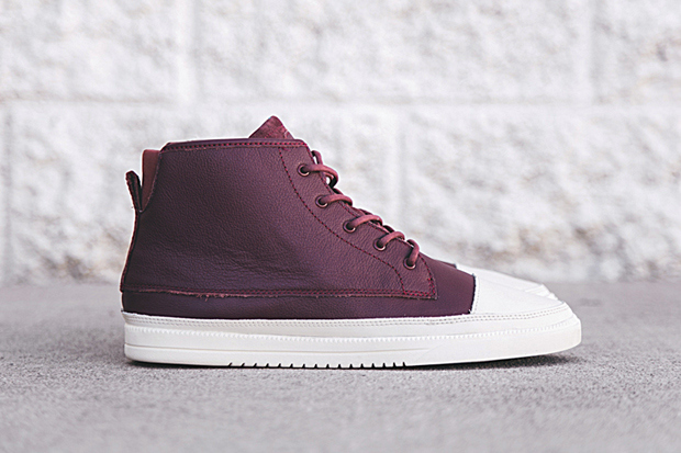 clae_chambers_boot_oxblood_cream_01.jpg