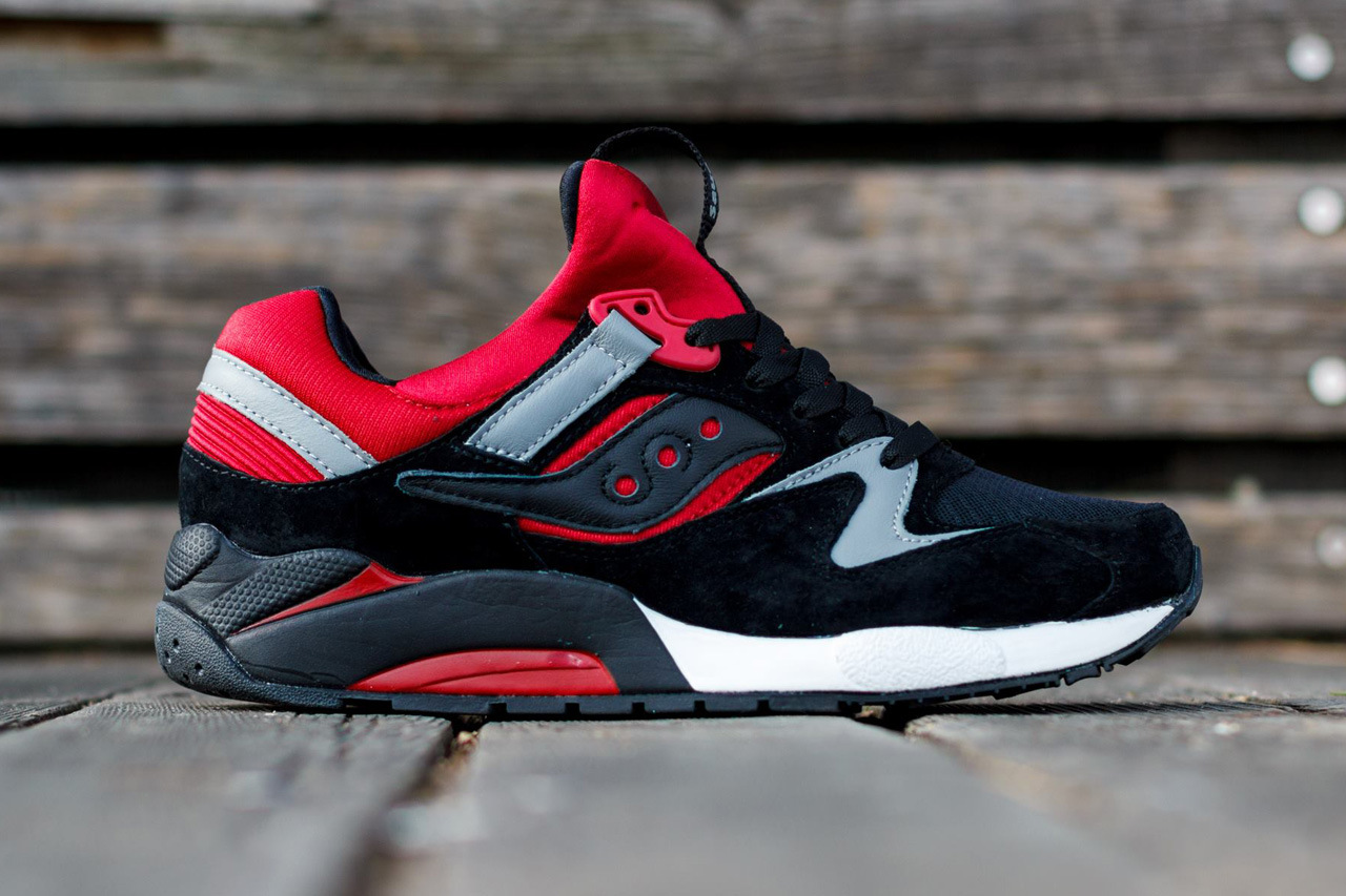 saucony_grid_9000_black_red_1.jpg