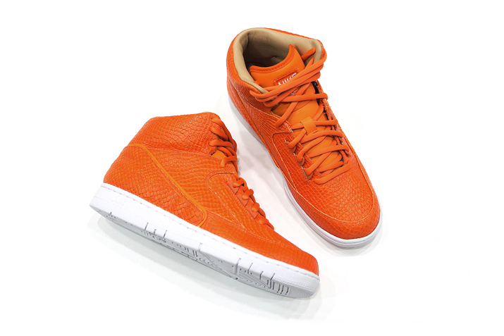 nike_air_python_lux_starfish_qs_1.jpg