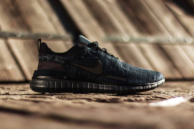 nike_free_og_triple_black_1.jpg