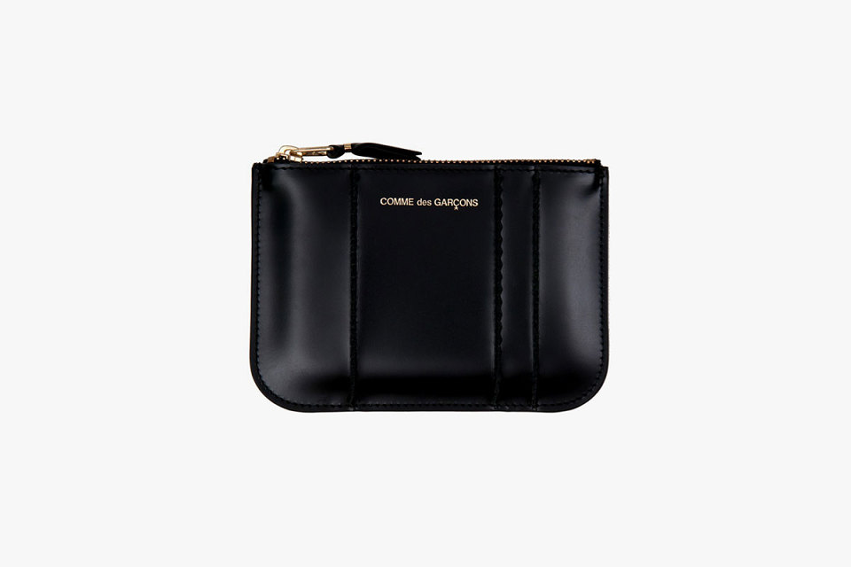 comme_des_garcons_wallet_raised_spike_collection_6_960x640.jpg