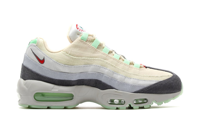 nike_air_max_95_qs_halloween_1.jpg