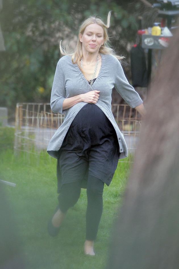 First Look: Pregnant Naomi Watts 4 Mother & Child.
