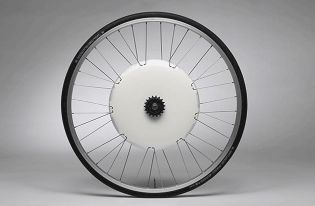 FlyKly_Smart_Wheel_Transforms_Ordinary_Bikes_Into_Electric_Ones_01.jpg
