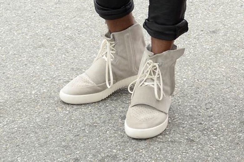 kanye_west_is_seen_in_his_new_adidas_yeezys_4.jpg