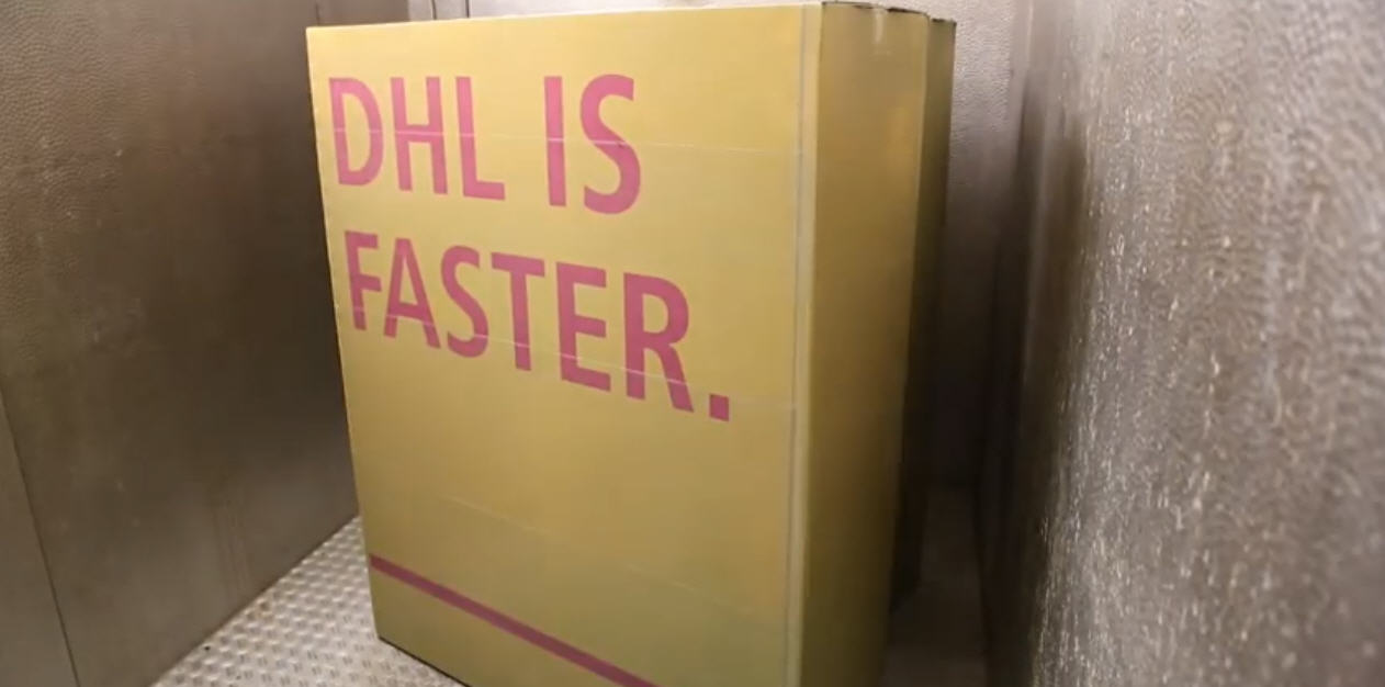 dhl1.jpg