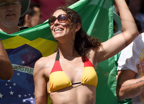 gallery_main_World_Cup_Hottest_Fans_27.jpg