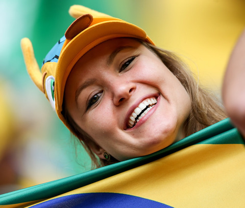 gallery_main_World_Cup_Hottest_Fans_30.jpg