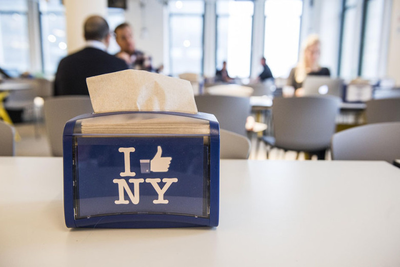 take_an_exclusive_look_inside_facebooks_new_york_cafeteria_9.jpg