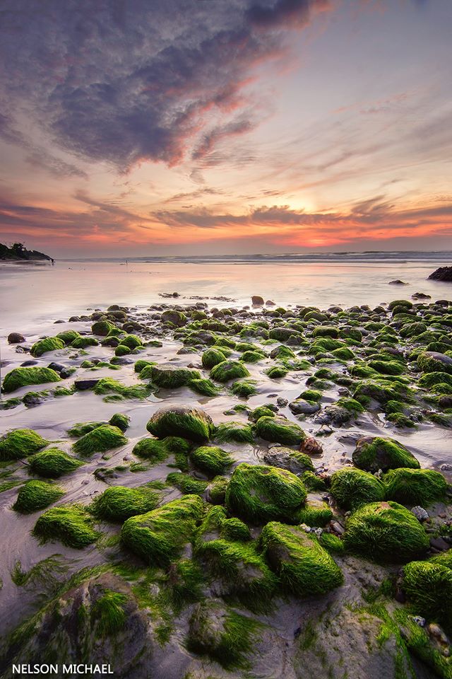 Pantai_Batu_Luang,_Kuala_Penyu.jpg