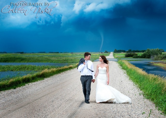 Tornado_Wedding_Pics_02_685x489.jpg