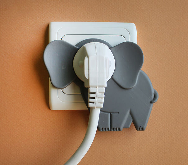 electric_plug_elephant_in_the_room_idan_noyberg_gal_bulka_1__605.jpg