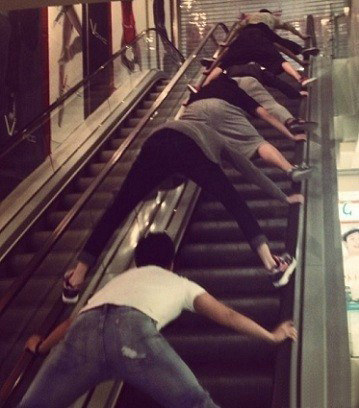 escalator8.jpg