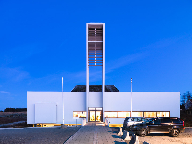 Froeyland_orstad_church_3.jpg