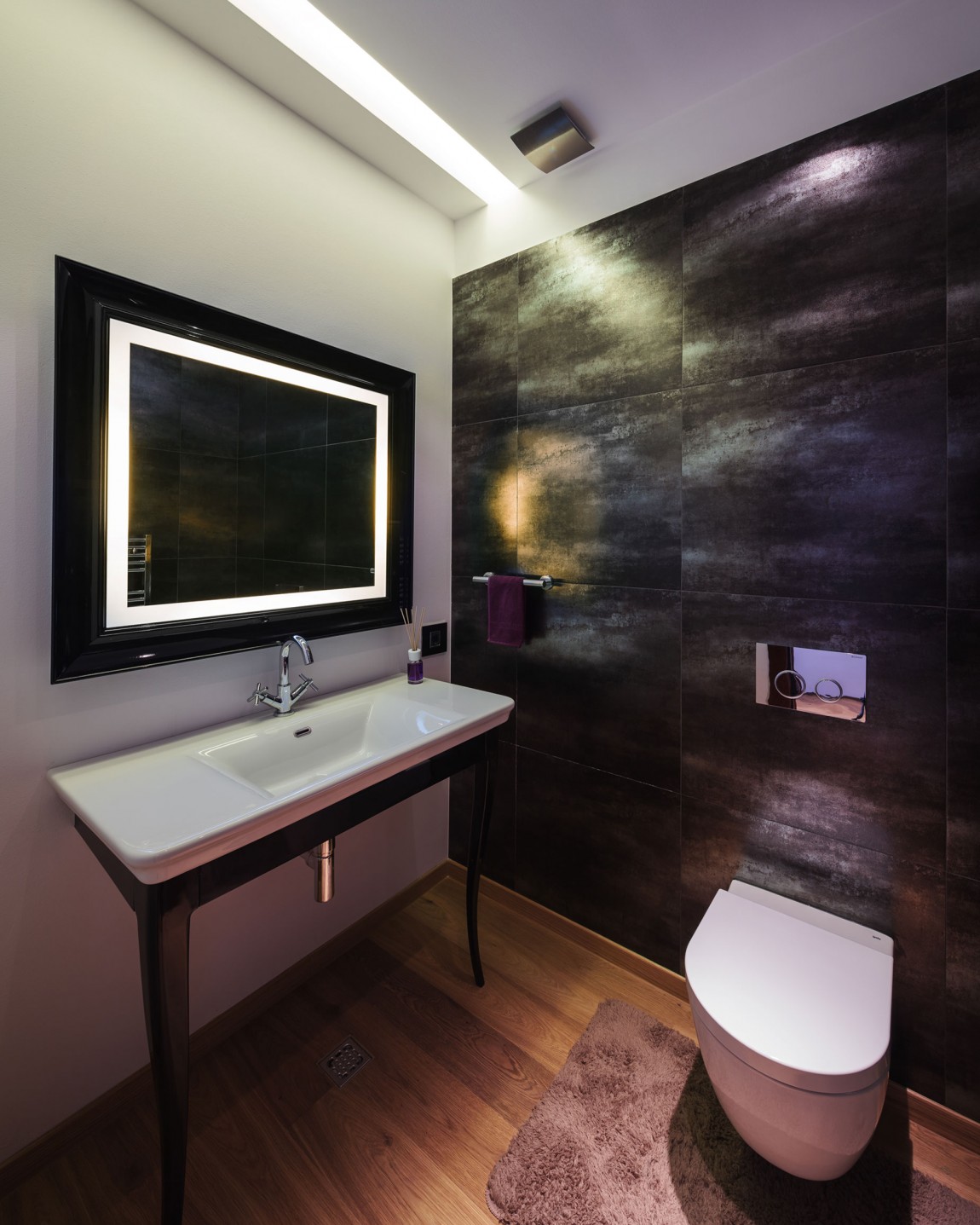 Neutral_Colours_Bathroom.jpg