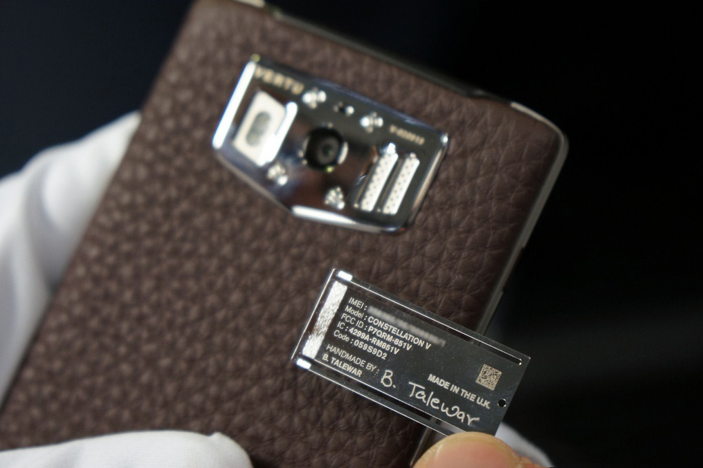 the_verge_explores_the_headquarters_of_vertu_makers_of_the_worlds_most_expensive_phones_13.jpg