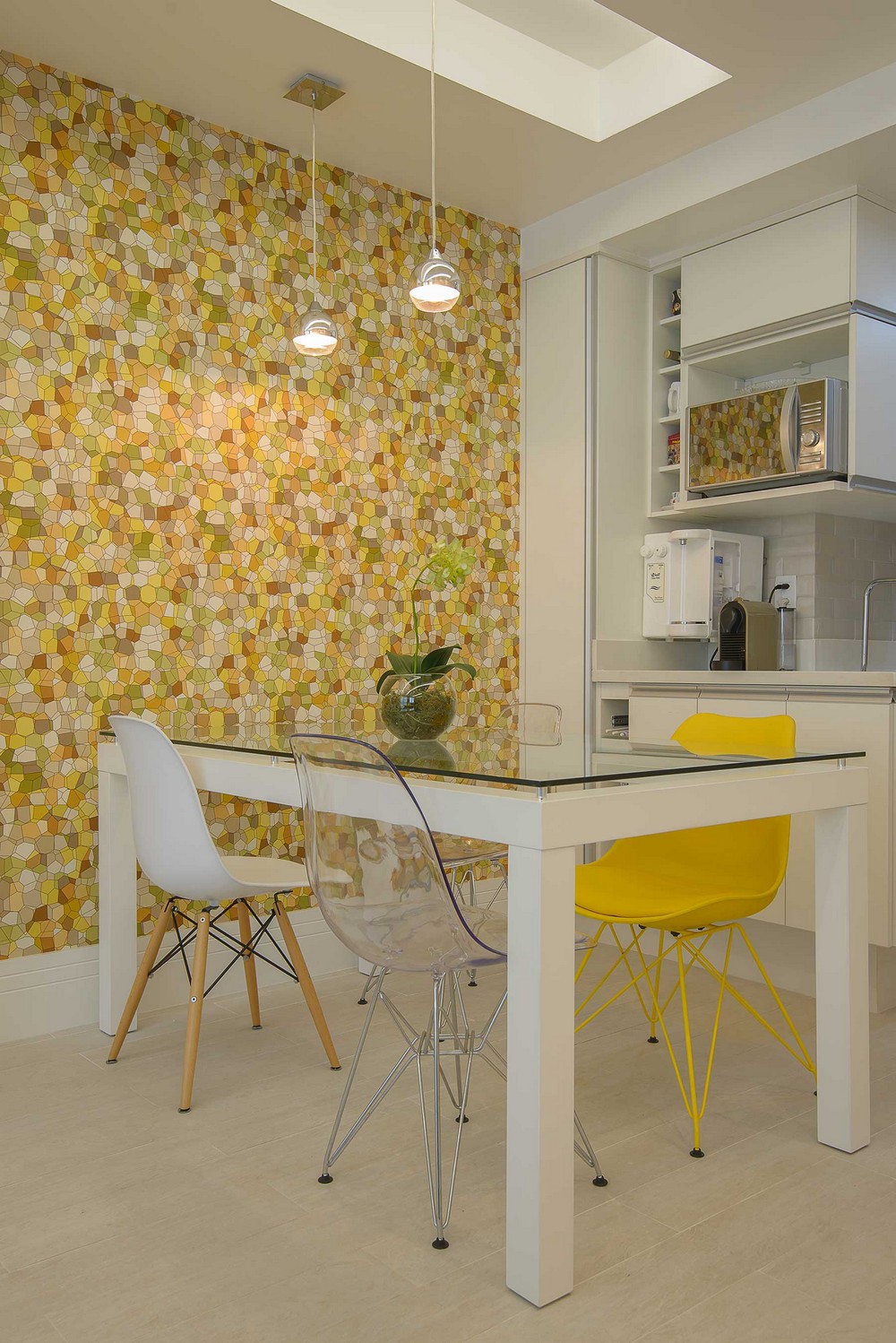 modern_apartment_Brazil_kitchen_1.jpg