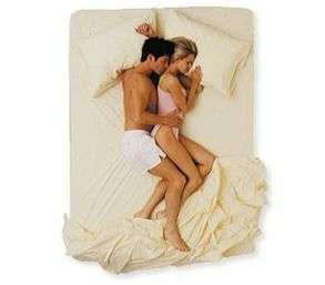 couples_sleeping_positions_1.jpg
